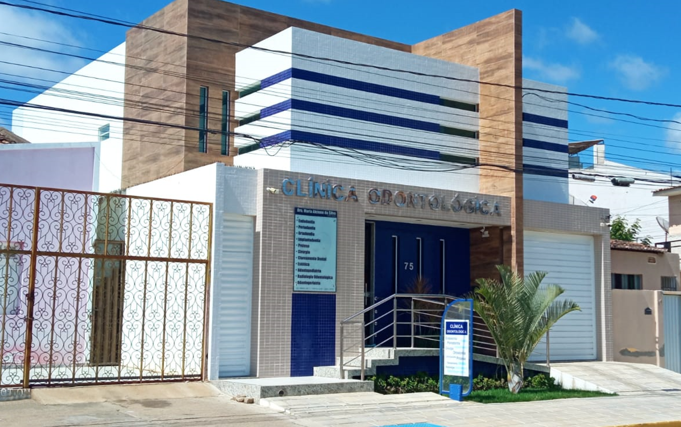 Clínica Odontológica • Dra Maria Alcione • Monteiro - PB